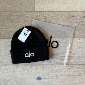 Black Alo Beanie | Brand New! | Fast Delivery!
